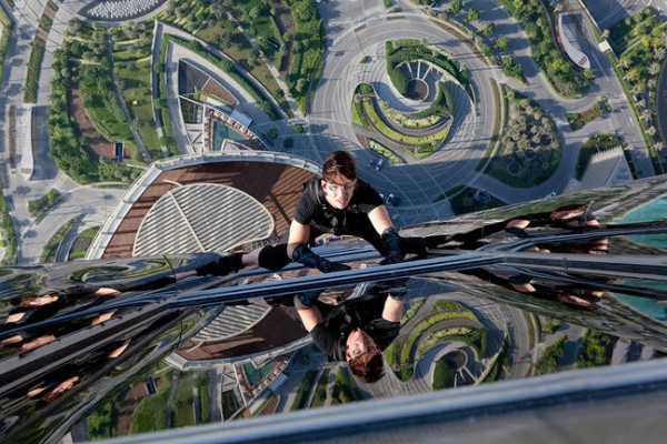 Tom Cruise on the face of Burj Khalifa in Dubai