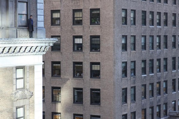 Sam Worthington on the ledge of the Roosevelt Hotel in NY