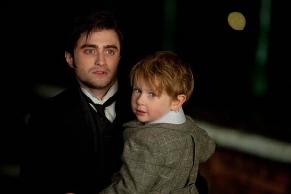 Kipps (Daniel Radcliffe) and his son (Misha Handley)