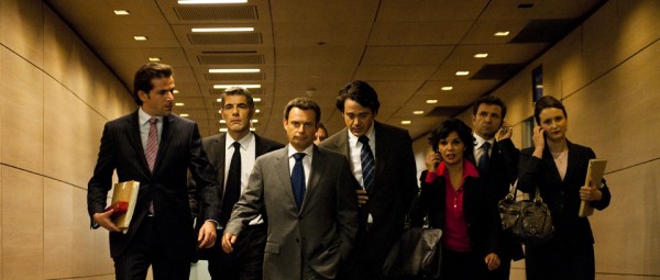 Nicolas Sarkozy (Denis Podalydes) leads his entourage