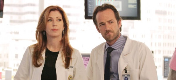 Dana Delany and Luke Perry in episode 20 'Going Viral'