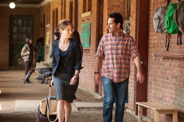 Tina Fey as Portia and Paul Rudd as John in ADMISSION