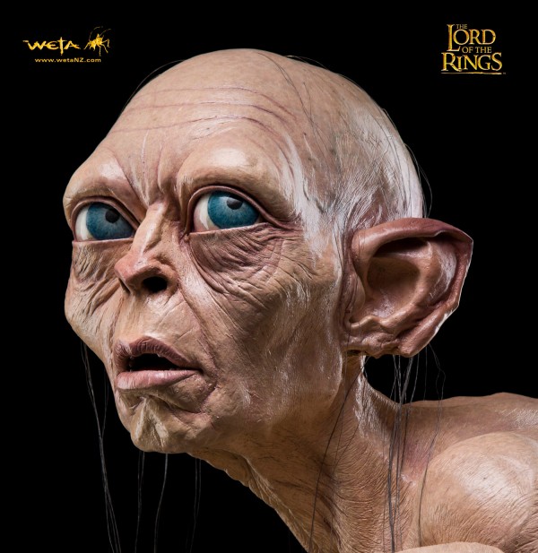 The Hobbit's' Andy Serkis has full-size Gollum sculpture in his house