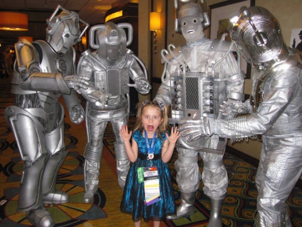 Lindalee is no match for the 4 incarnations of Cybermen!