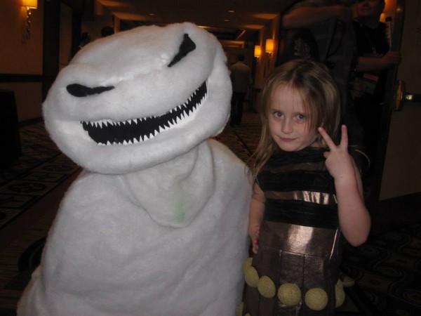 This is no OLAF! Lindalee poses with an Evil Snowman!