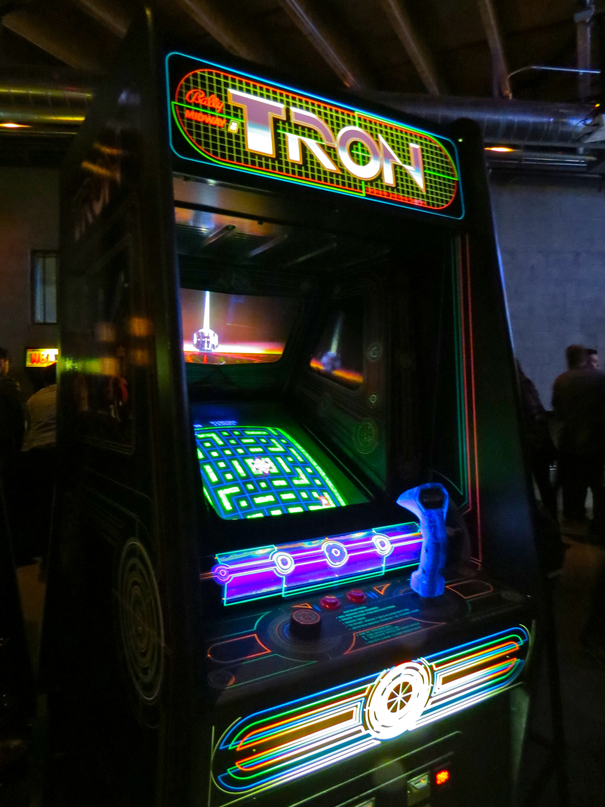 Tron arcade game 1982