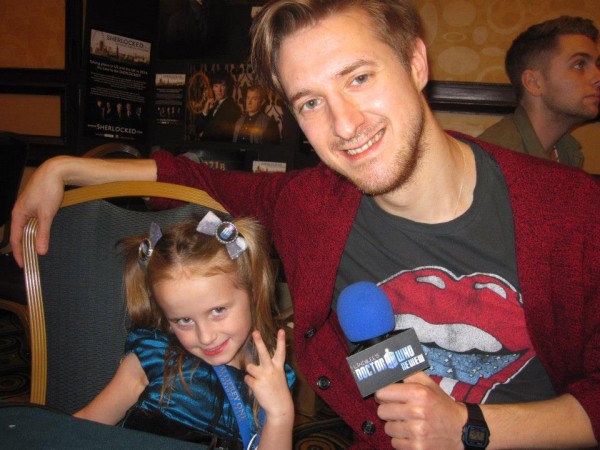 Actor Arthur Darvill, hangs with Lindalee and even sketches her a picture for her Fan Art Review series.