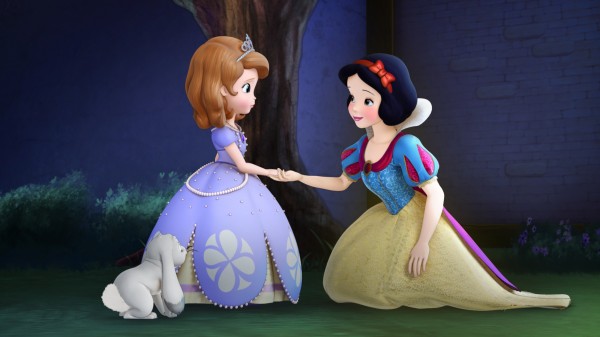 Snow White makes a cameo in the Enchanted Feast episode