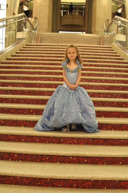 Lindalee on the steps of the Dolby Theatre in Hollywood