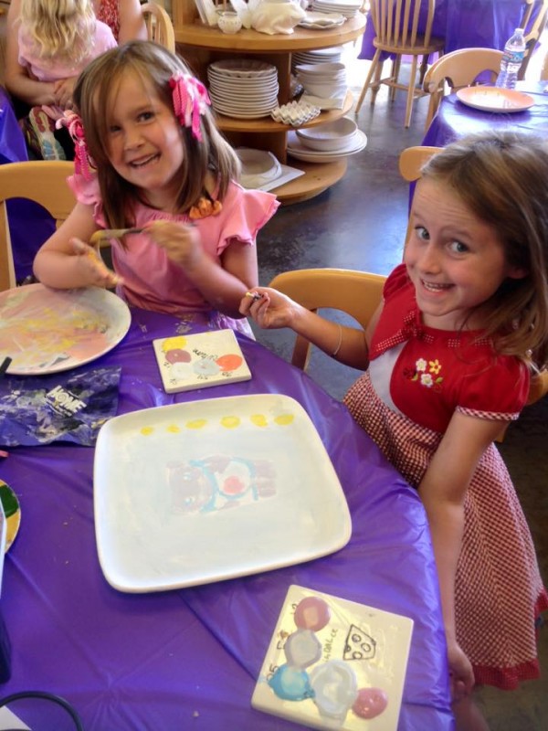 Lindalee and her sister Autumn paint HOME designs on their pottery at Color-Me-Mine in Studio City, CA 
